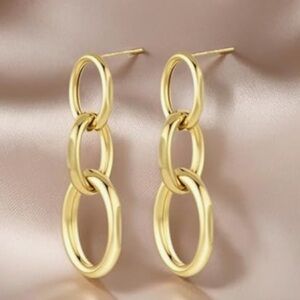 Gorgeous Dillards 14kT Vermeil Circles dangle earrings